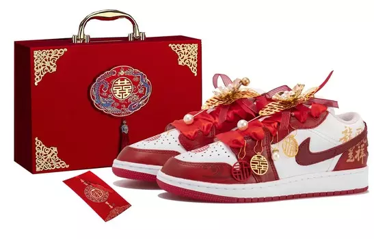 Кроссовки Air Jordan 1 Vintage Basketball Shoes Women's Low-top White/red/gold, красный