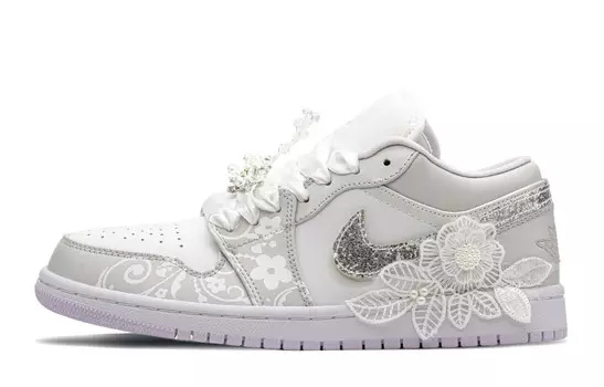 Кроссовки Air Jordan 1 Vintage Basketball Shoes Women's Low-top White/Silver, белый/серебряный