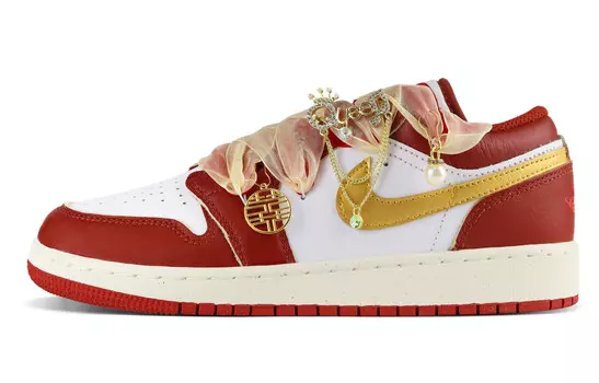 Кроссовки Air Jordan 1 Vintage Basketball Women's Low-Top, красный/белый