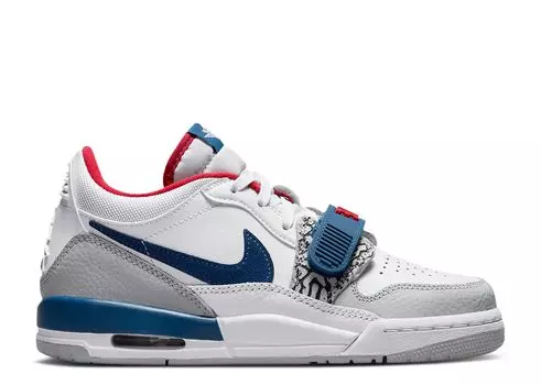 Кроссовки Air Jordan Jordan Legacy 312 Low Gs 'White French Blue', белый