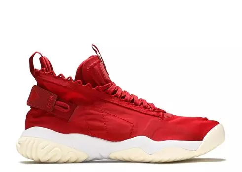 Кроссовки Air Jordan Jordan Proto React 'University Red', красный