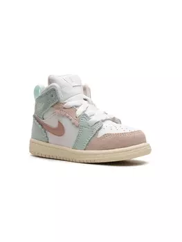 Кроссовки Air Jordan Retro 1 Mid SE Pink Oxford / Jade Ice Jordan Kids, белый