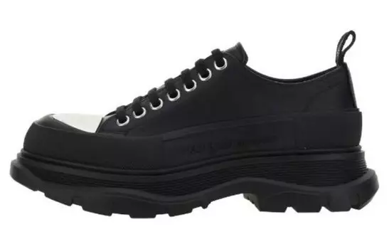 Кроссовки Alexander Mcqueen Tread с металлическим носком, черный