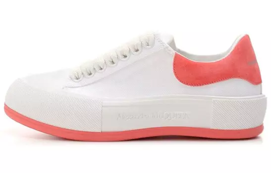 Кроссовки Alexander Mcqueen Tread Slick Lifestyle женские, белый / оранжевый