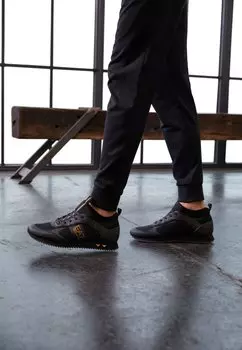 Кроссовки Armani Emporio, черный