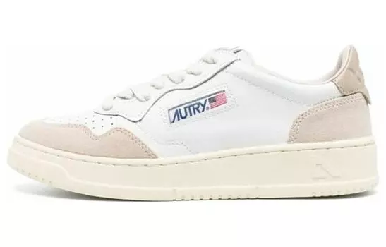 Кроссовки AUTRY Medalist Low-top, белый/бежевый