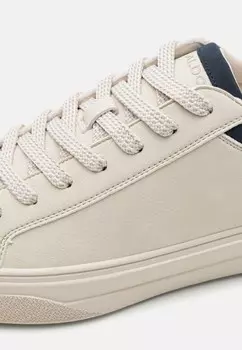 Кроссовки BAS PILLOW WALK WATER RESISTANT ALDO, белый