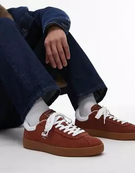 Кроссовки Baseshot Trainer 224 из замши коричневого цвета Lacoste