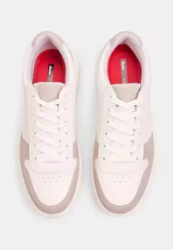 Кроссовки Bata, молочный