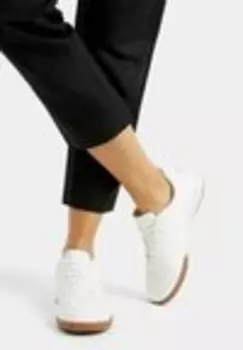 Кроссовки Bershka, белый