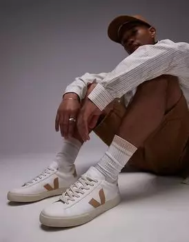 Кроссовки Campo с меховой подкладкой белого цвета VEJA