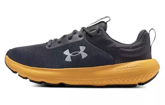 Кроссовки Charged Revitalize для бега мужские с низким верхом Scar черные/коричневые Under Armour