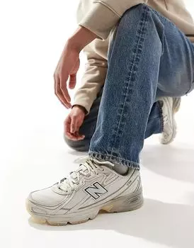 Кроссовки CNY 740 в кремово-белом цвете New Balance