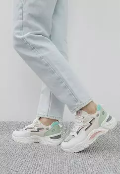 Кроссовки Crosby