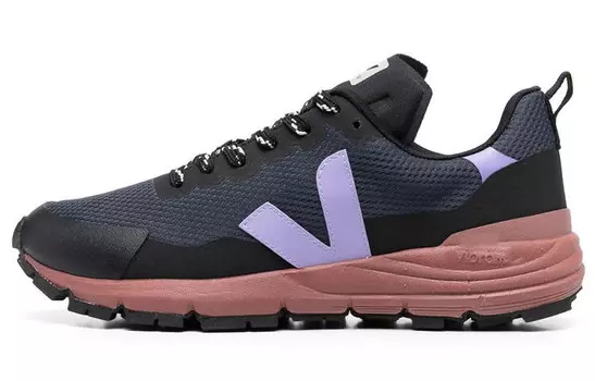 Кроссовки Dekkan на шнуровке Veja