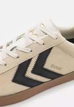Кроссовки DIAMANT LX-E UNISEX Hummel, молочный