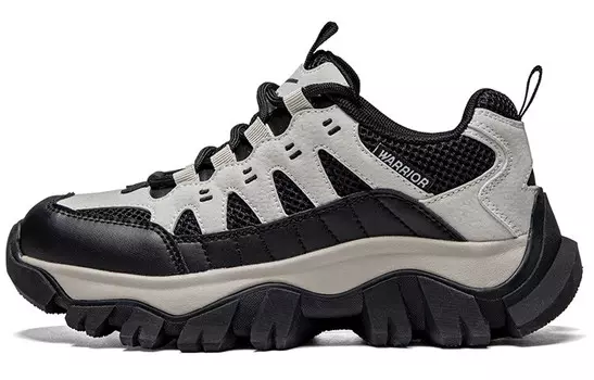 Кроссовки для активного отдыха унисекс с низким верхом черного/бежевого цвета Warrior