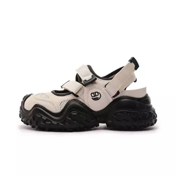 Кроссовки для активного отдыха женские с низким верхом бежево-черный Deerway