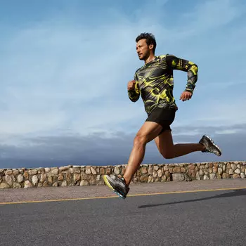 Кроссовки для бега Mizuno Wave Sky 7, серый