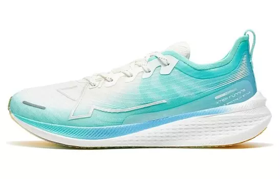 Кроссовки для бега Two Thousand Kilometers 1.0 для мужчин с низким верхом, цвет парусно-белый / цвет авроры зеленый / цвет северокаролины синий Xtep