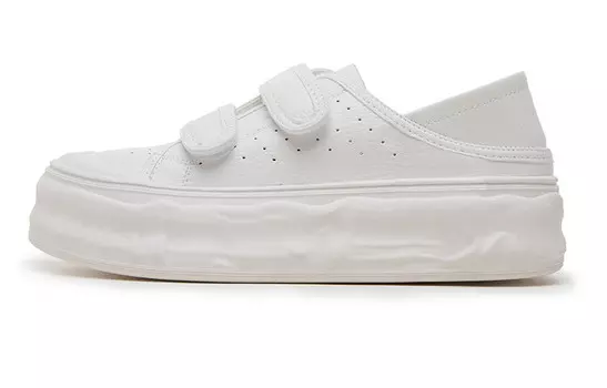 Кроссовки для образа жизни Женская с низким верхом, цвет белый Zgr