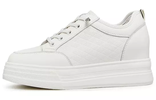 Кроссовки для образа жизни женская с низким верхом белого цвета Teenmix, белый