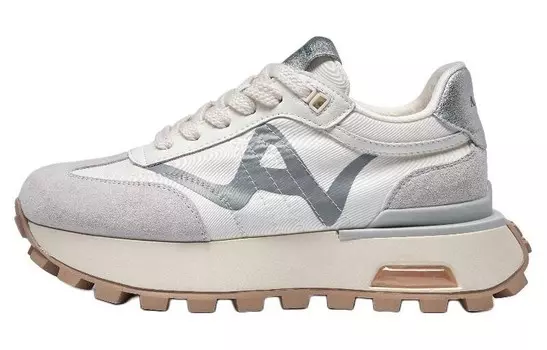 Кроссовки для образа жизни женские низкие бежевая Aquascutum