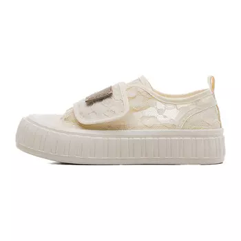 Кроссовки для образа жизни женские низкие бежевая Warrior