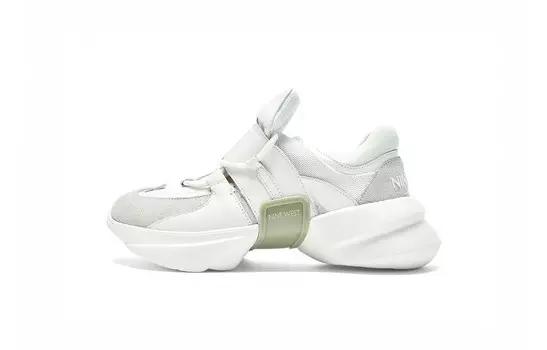 Кроссовки для образа жизни Женские низкие Nini West, цвет White kelp is green.