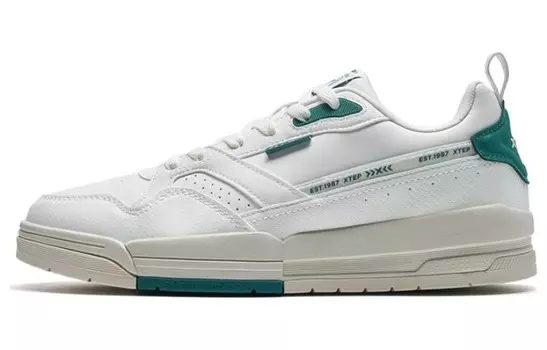 Кроссовки для скейтбординга мужские с низким верхом Sail белые/бархатные цвета сосны Xtep