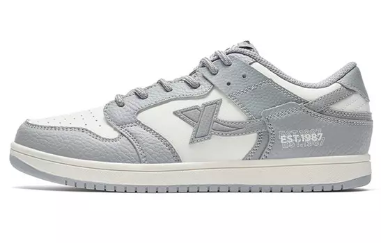 Кроссовки для скейтбординга женские низкие Aoki серые / парусно-белые Xtep