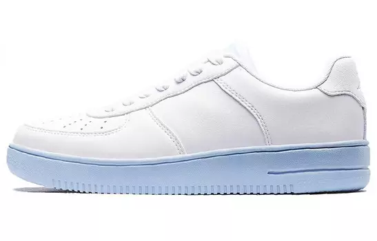 Кроссовки для скейтбординга женские низкие Sky Orchid/белые Xtep