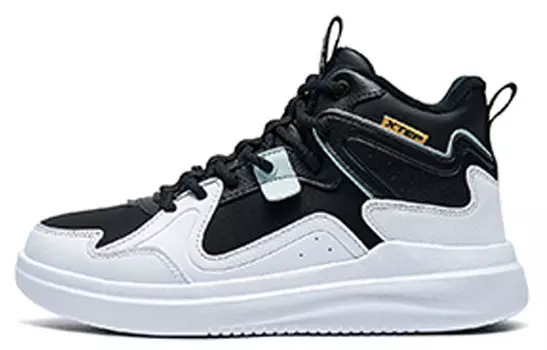 Кроссовки для скейтбординга женские высокие черные/белые Xtep