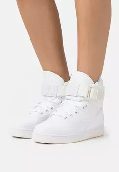 Кроссовки Ewing