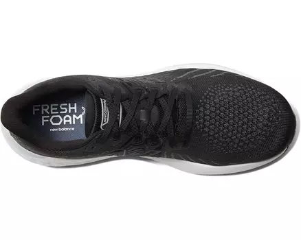 Мужские кроссовки New Balance Fresh Foam X Vongo v5, черный/белый