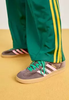 Кроссовки GAZELLE INDOOR adidas Originals, темно-коричневый