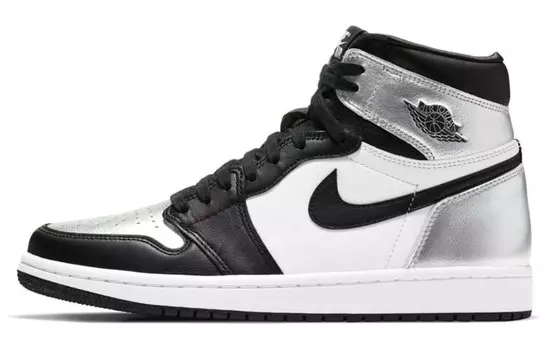 Кроссовки Jordan 1 Retro с высоким серебряным носком (женские)