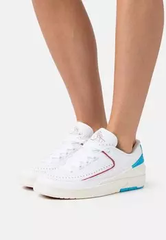 Кроссовки Jordan Air Jordan 2 Retro, красный/темно–синий
