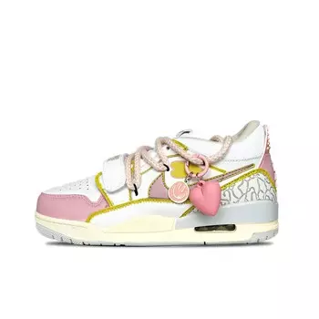 Кроссовки Jordan Legacy 312 Vintage Basketball Shoes Women's Low-top White/Pink/Yellow, цвет Peach