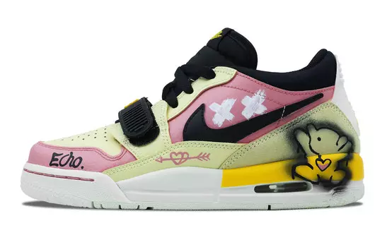Кроссовки Jordan Legacy 312 Vintage Basketball Shoes Women's Low-top Yellow/black/pink, цвет Apricot