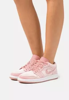 Кроссовки Jordan Wmns Air Jordan 1 Low Se Edge, розовый/белый