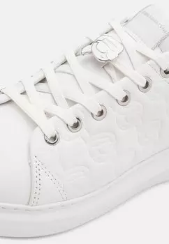 Кроссовки Kapri Emboss Lace KARL LAGERFELD, белые