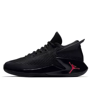 Кроссовки летят на замок Air Jordan, черный