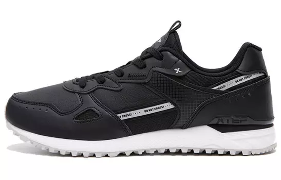 Кроссовки Lifestyle Мужские низкие черные/новые металлические серебристые Xtep