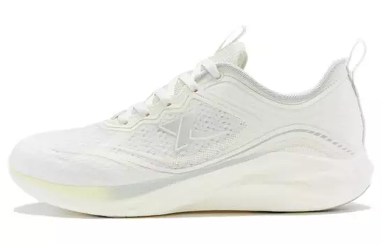 Кроссовки Lighten 7.0 женские с низким верхом белого цвета Xtep