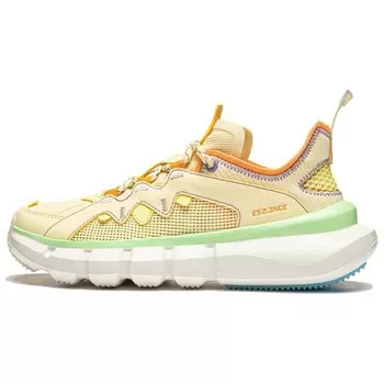 Кроссовки LINING Essence 2.3 Lifestyle Shoes Women's Low-top Crayon Yellow/Brilliant Orange, оранжевый