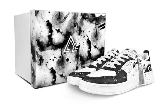 Кроссовки LINING Spike Years Skateboard Shoes Men Low-Top White Black, белые/черные Lining