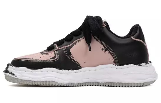 Кроссовки Maison MIHARA YASUHIRO Logo-patch Faded-effect Sneakers, серый/белый