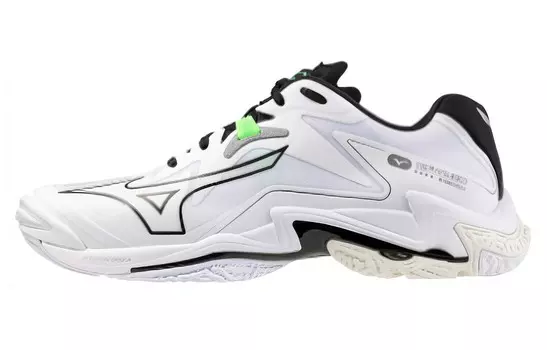 Кроссовки Mizuno Wave Lightning Z8 Wide 'White Black', белый/черный