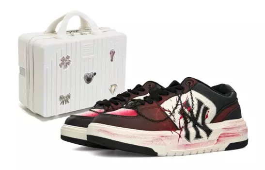 Кроссовки MLB Chunky Liner Skateboarding Shoes Unisex Low-top Beige/Black/Red, бежевый/черный/красный